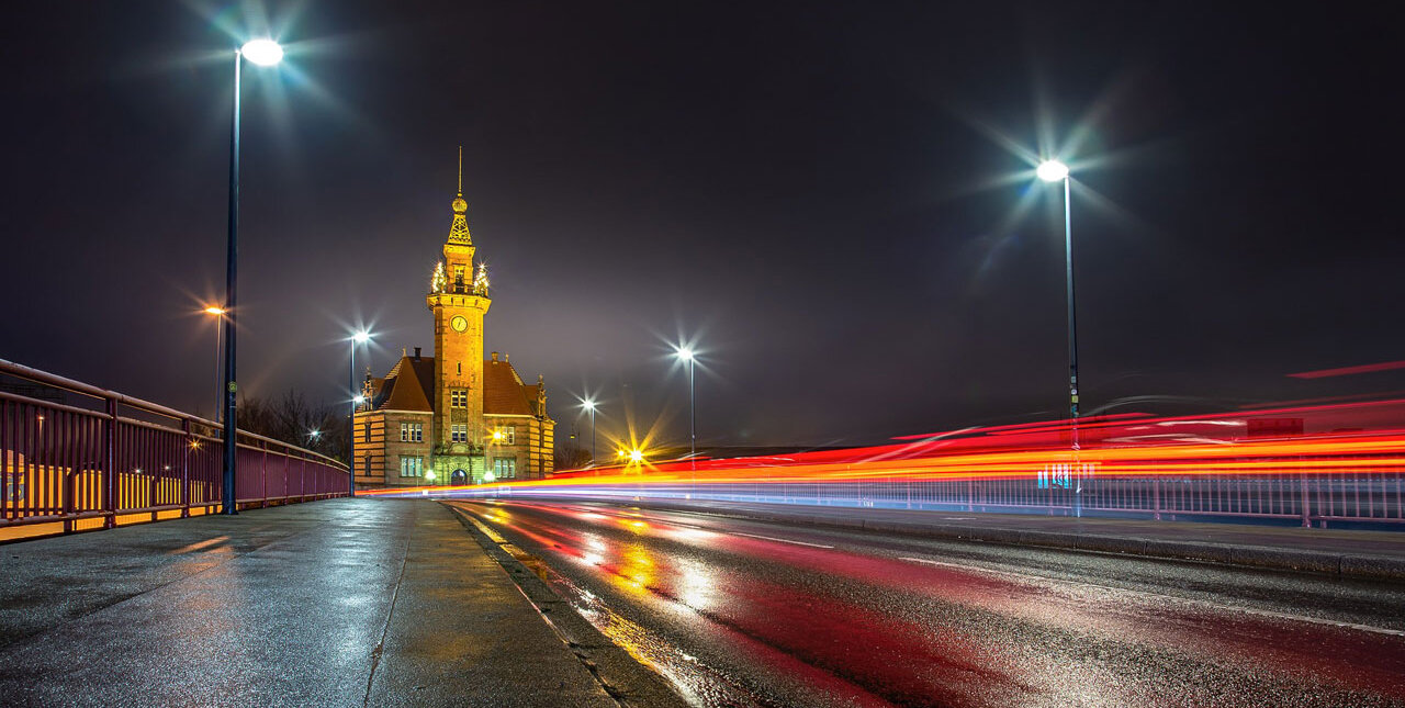Dortmund bei Nacht mit langer Belichtungszeit