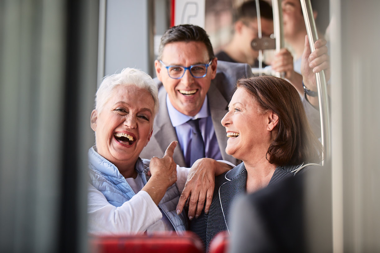 Gruppe im Bus